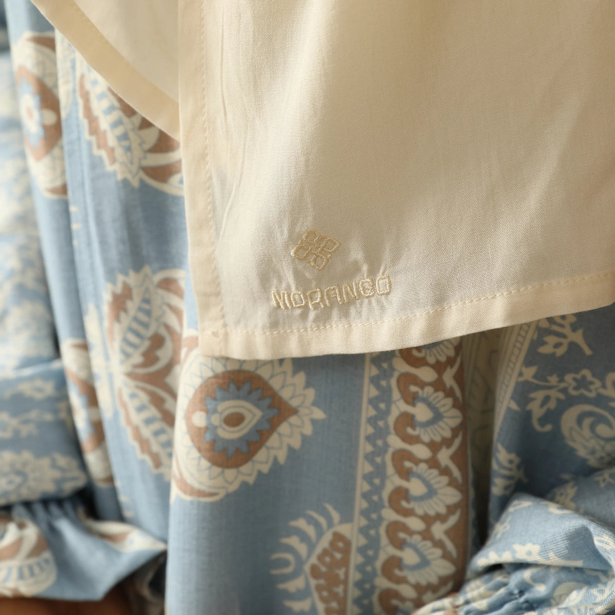 شرشف مطبوع للنساء