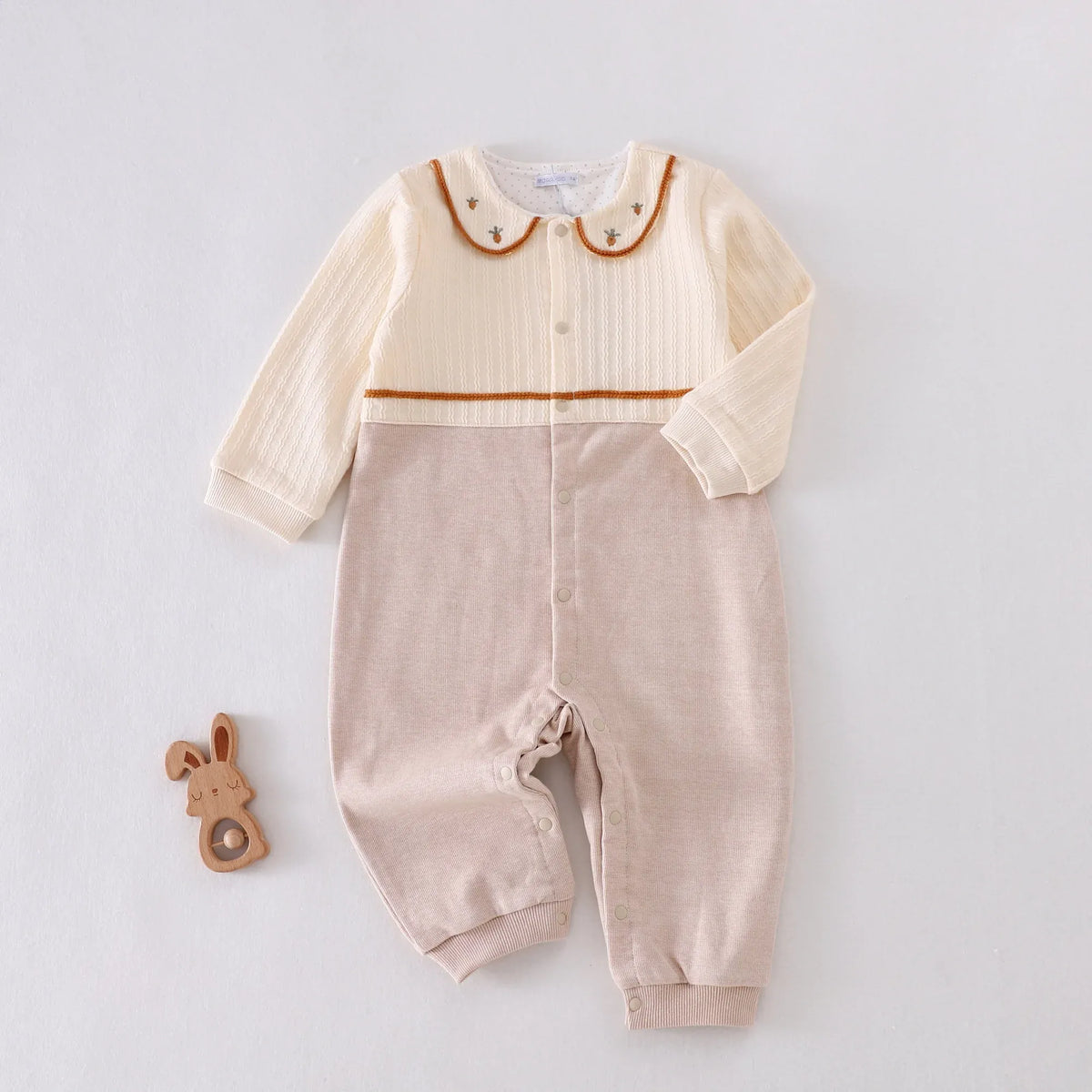 Khaki Embroidery Pajamas Romper for Baby girl Image