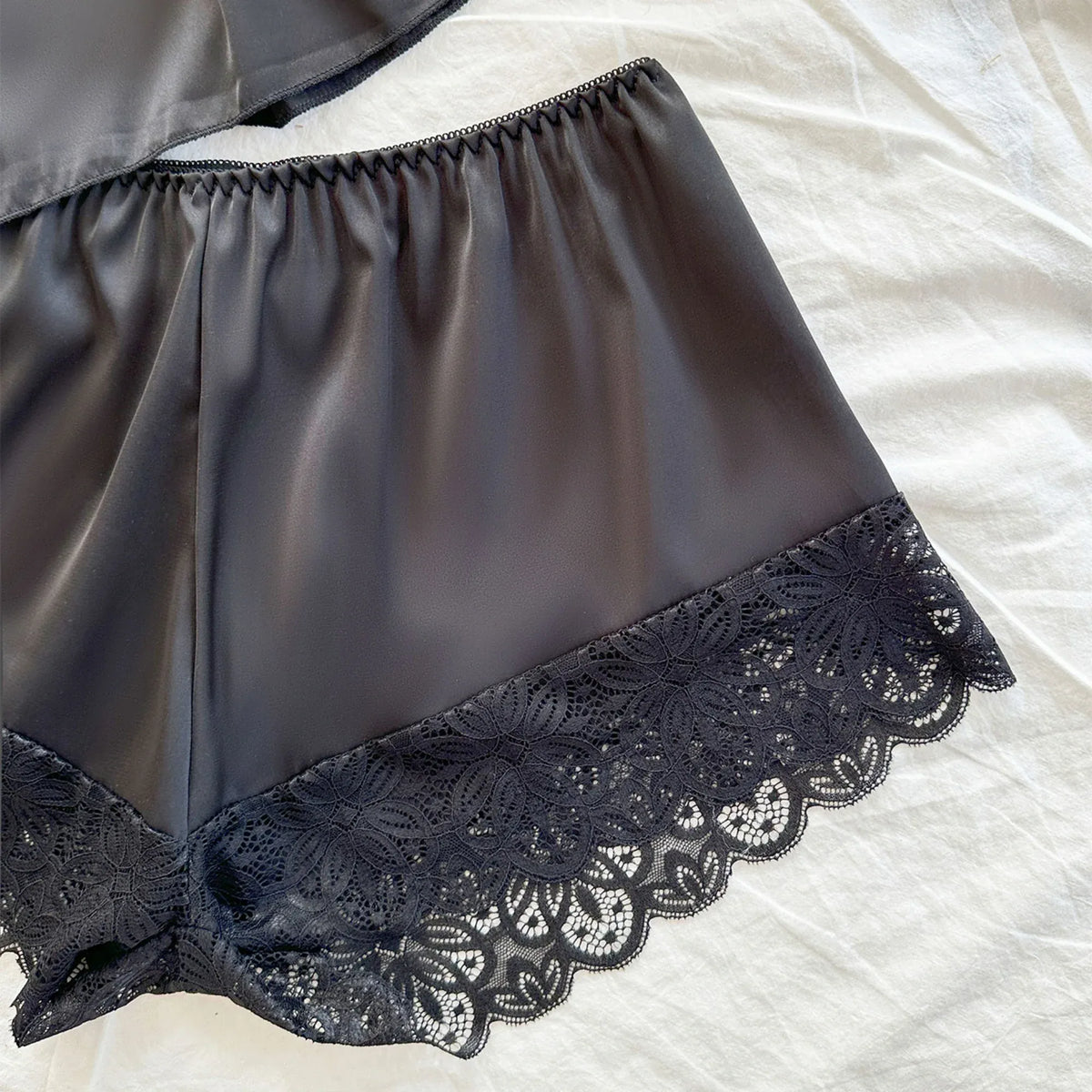 Set-2pc Top and Short Lingerie For Women Image