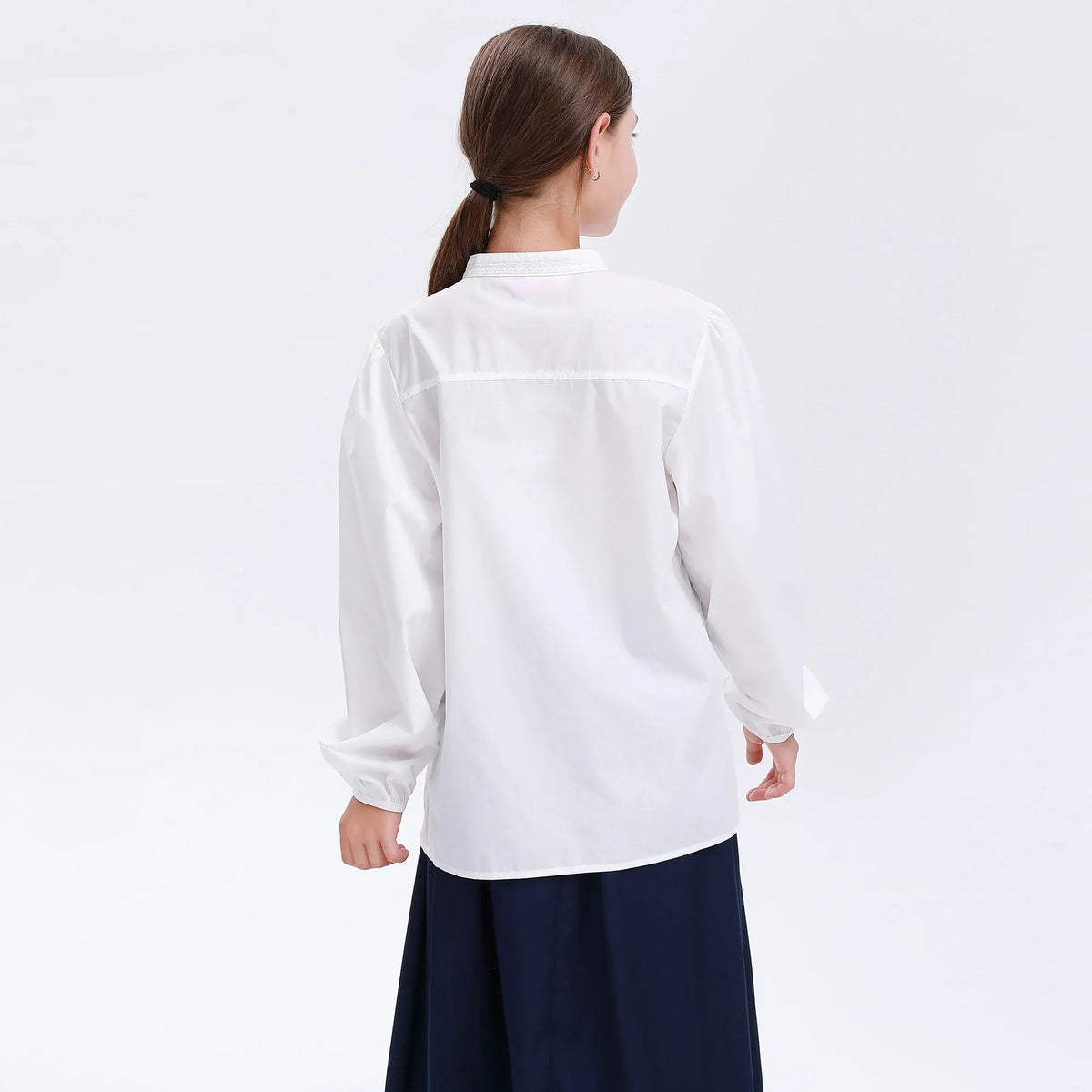 Embroidery Uniform Shirt for Girls Image