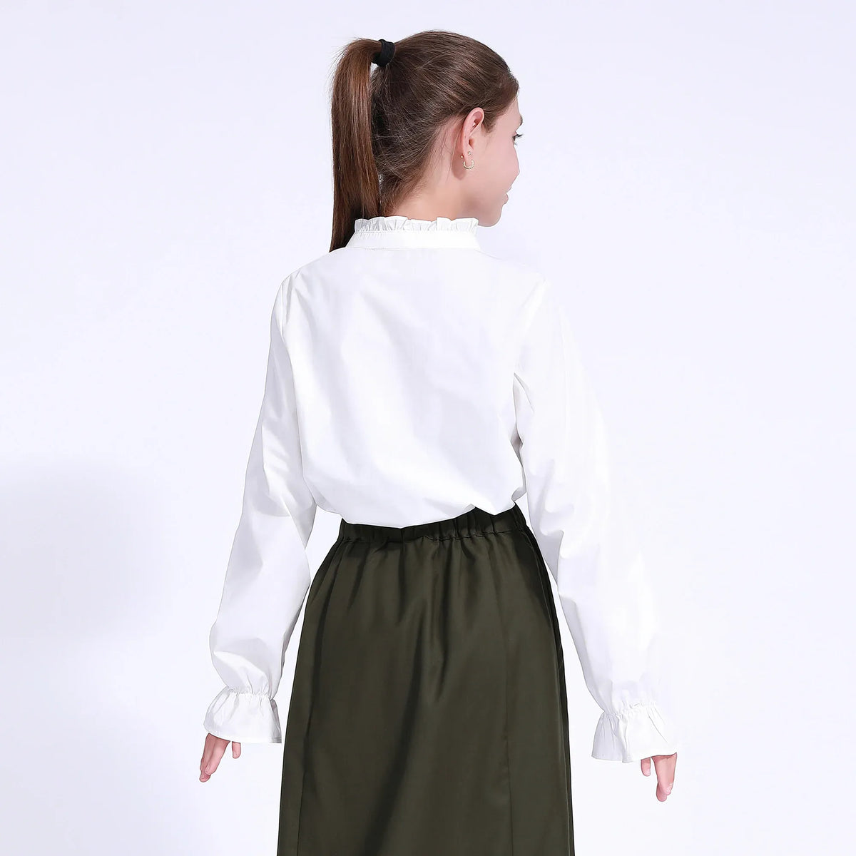 Embroidery Uniform Shirt for Girls Image