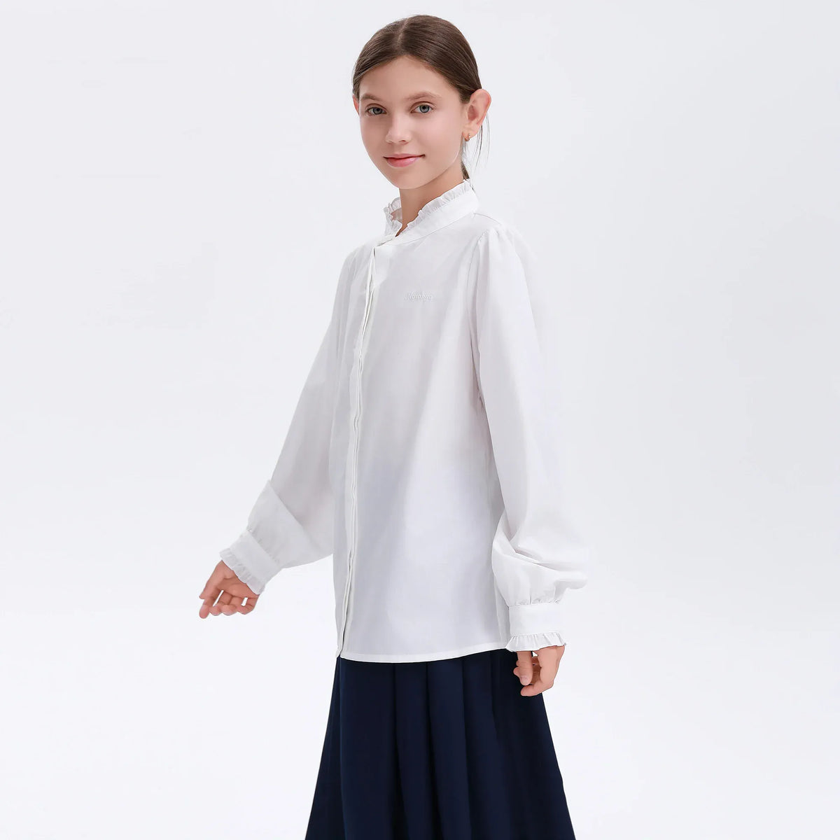 Embroidery Uniform Shirt for Girls Image