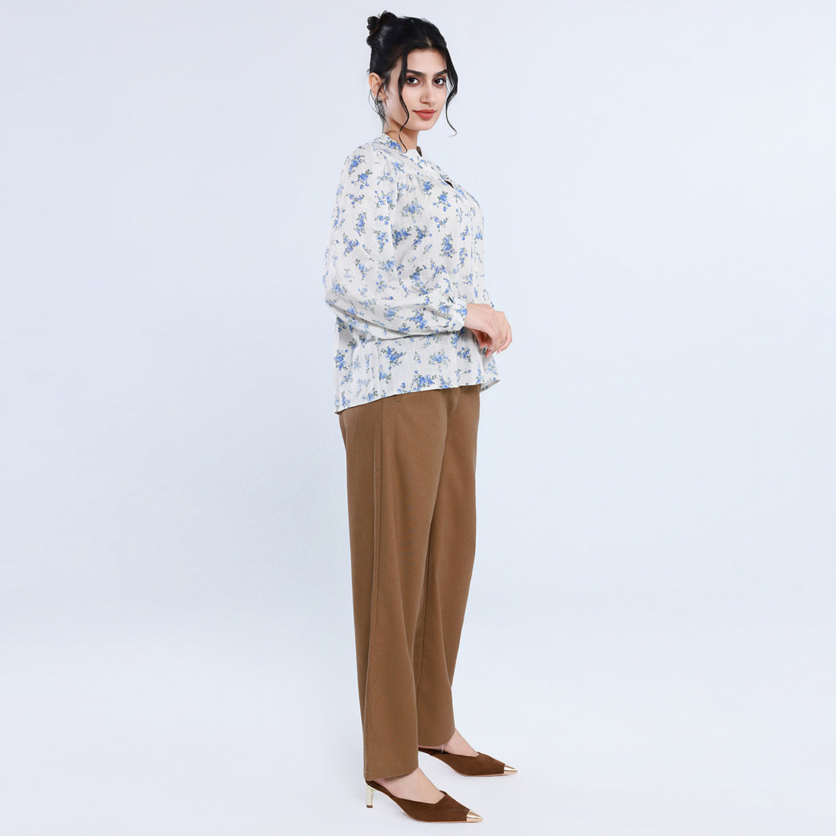 قميص كاجوال مزين بنمط الزهور للنساء