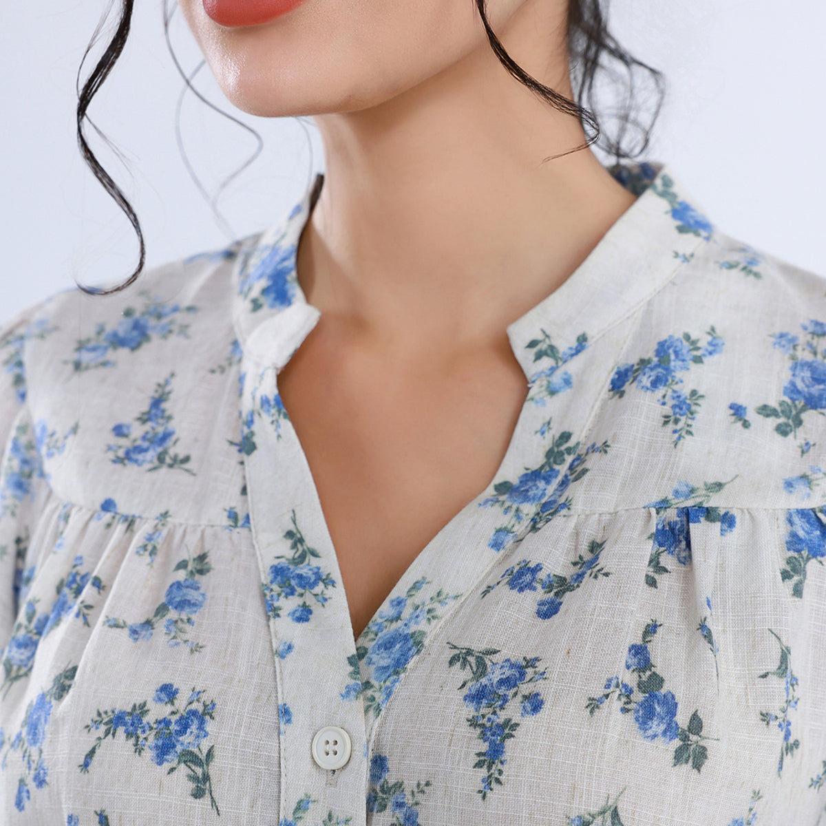 قميص كاجوال مزين بنمط الزهور للنساء