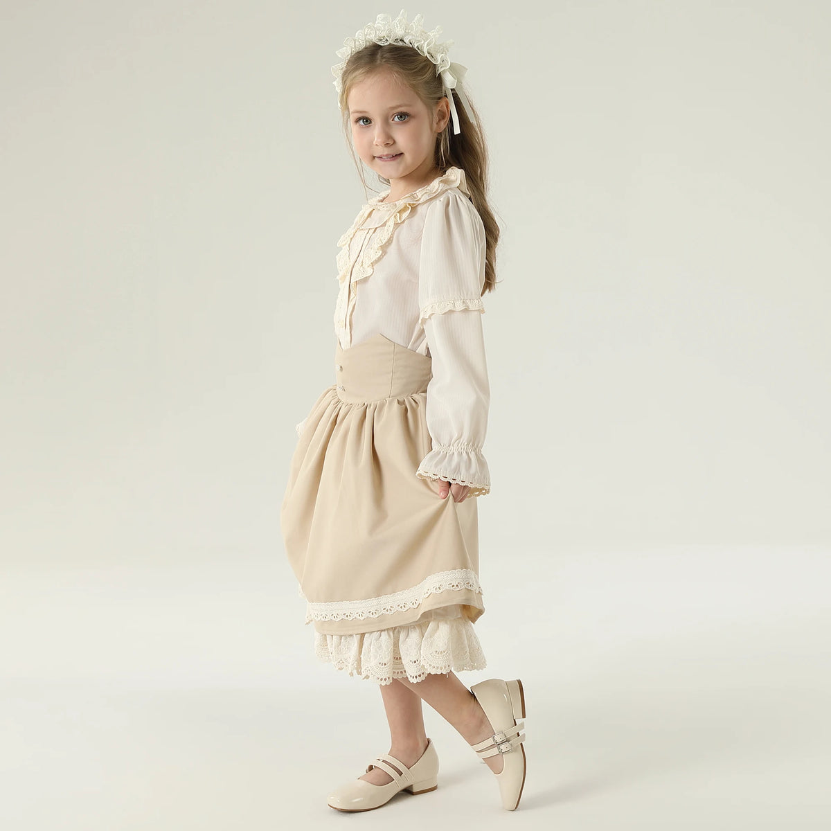 قميص مطرز للبنات