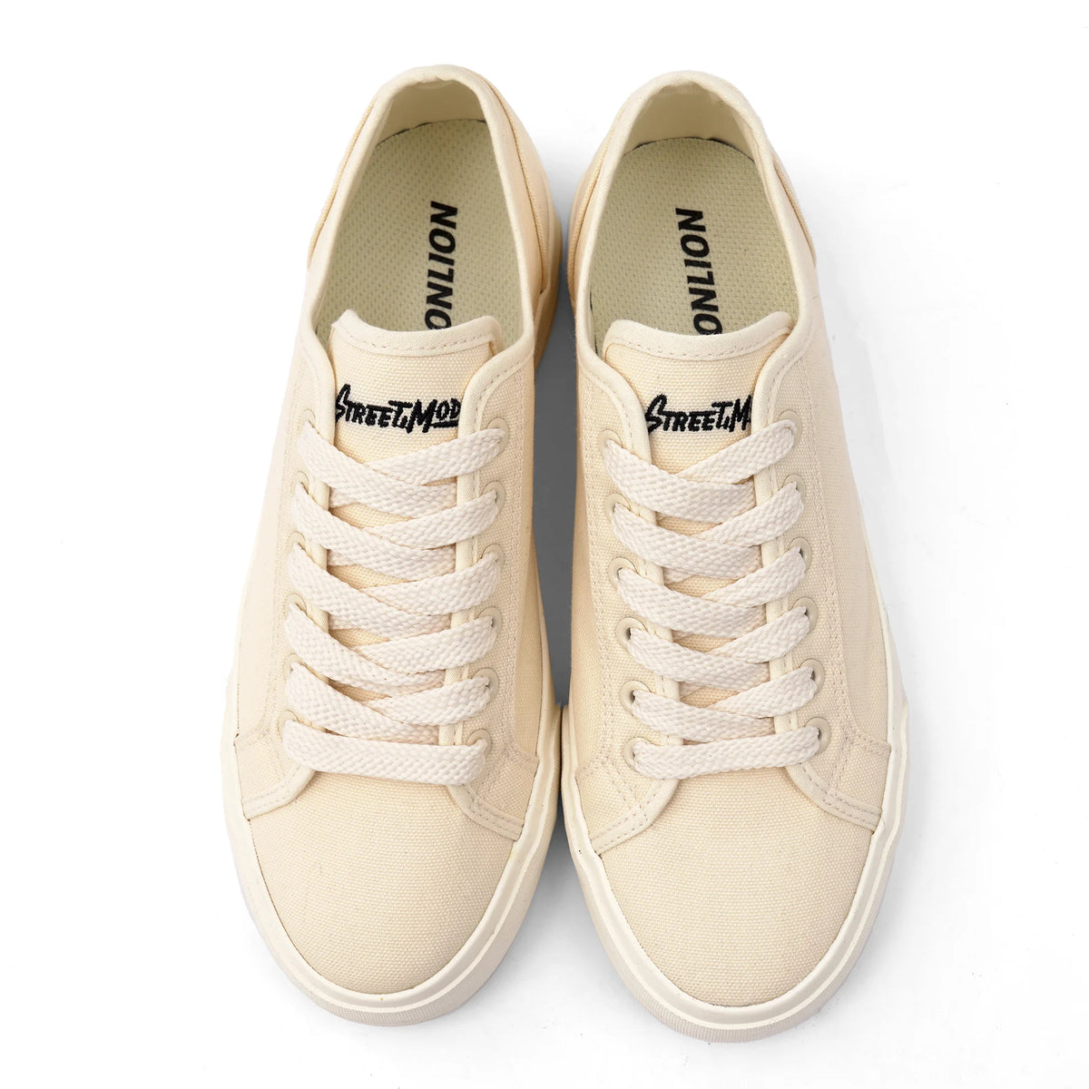 Canvas Shoes for Men Image