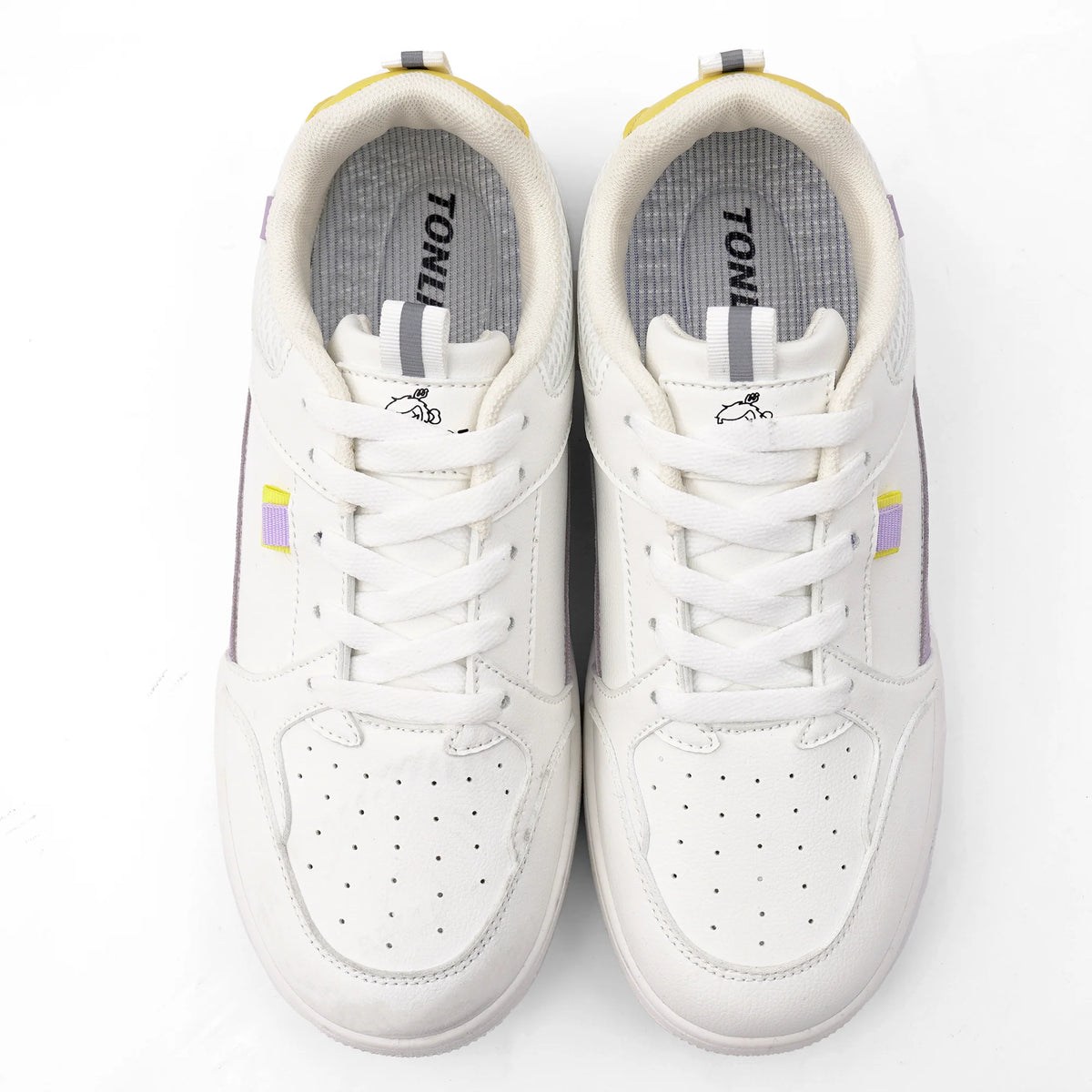 Sneaker Shoes for Women Image