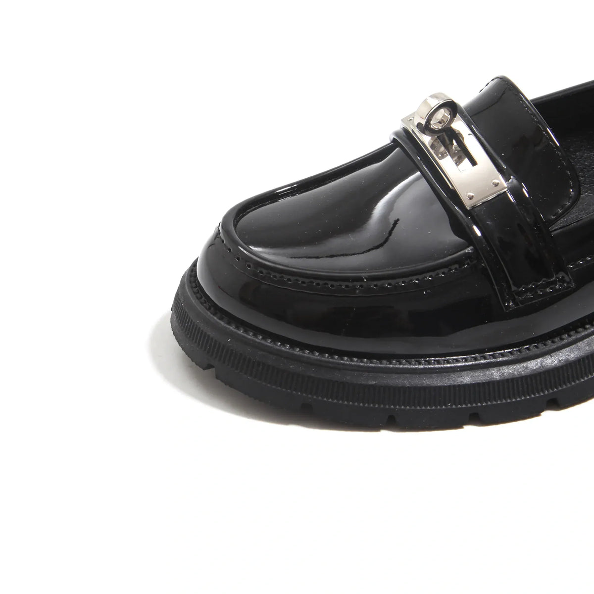 Casual Moccasins For Girls Image