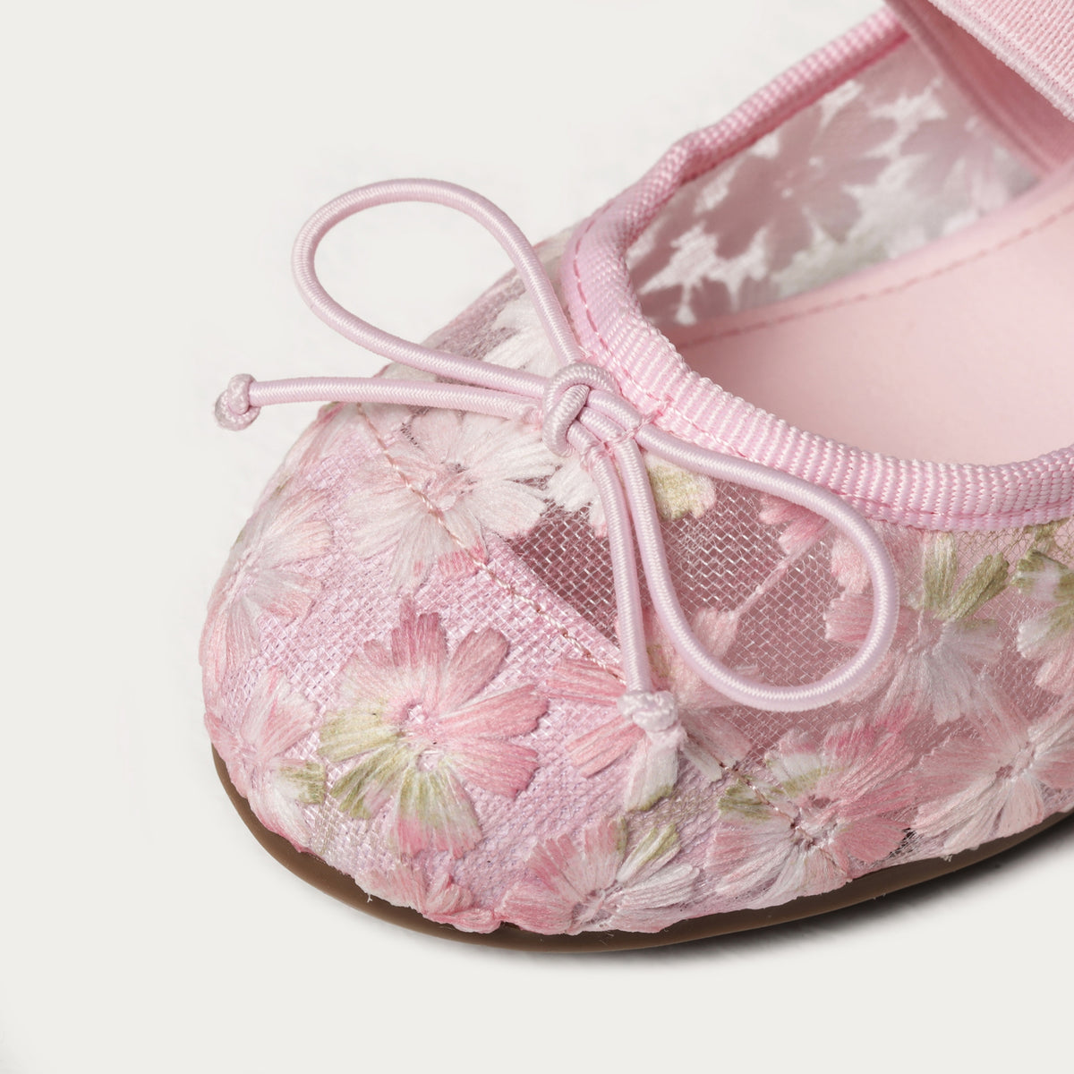 حذاء عصري للبنات