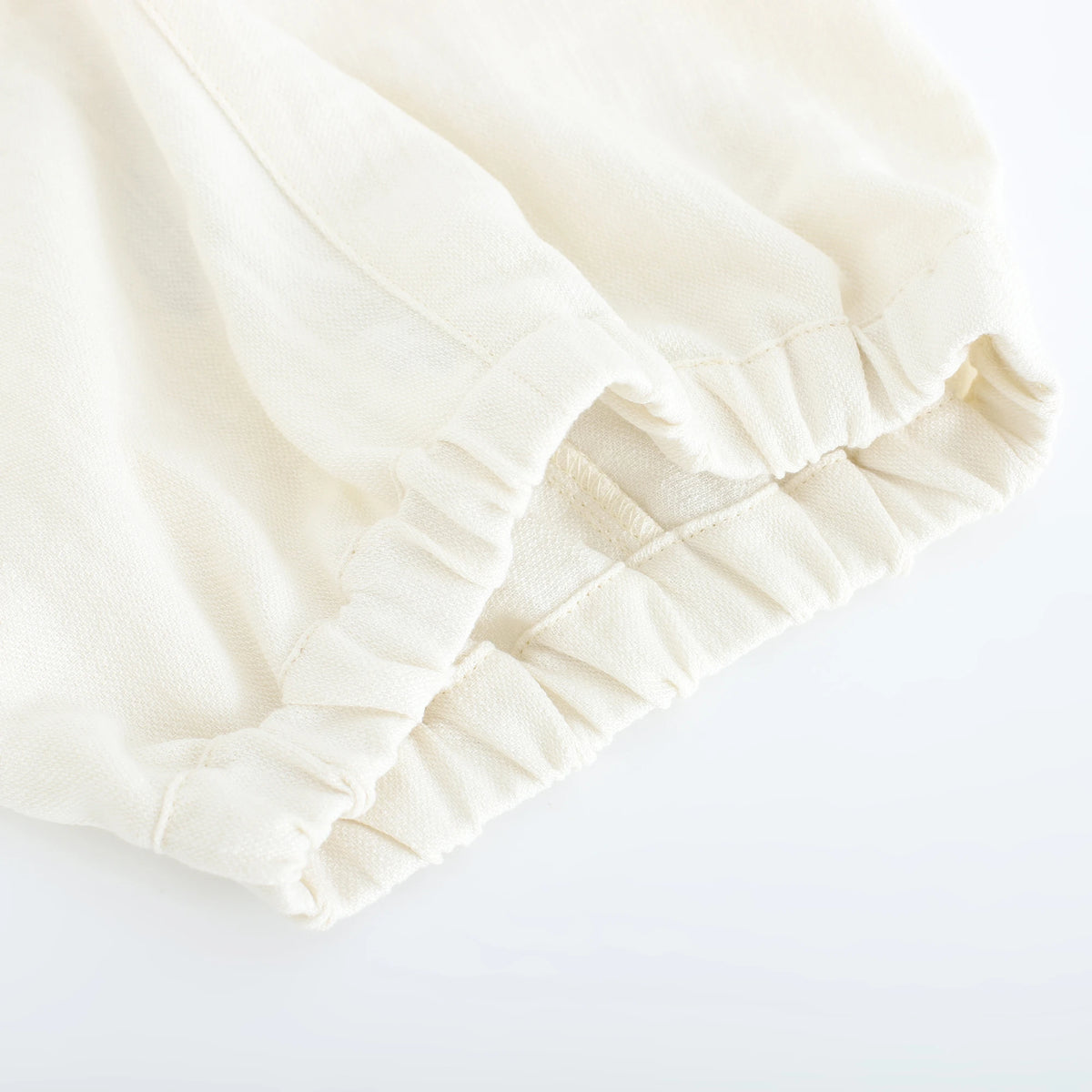 شورت سادة بخصر مطاطي للمواليد الأولاد