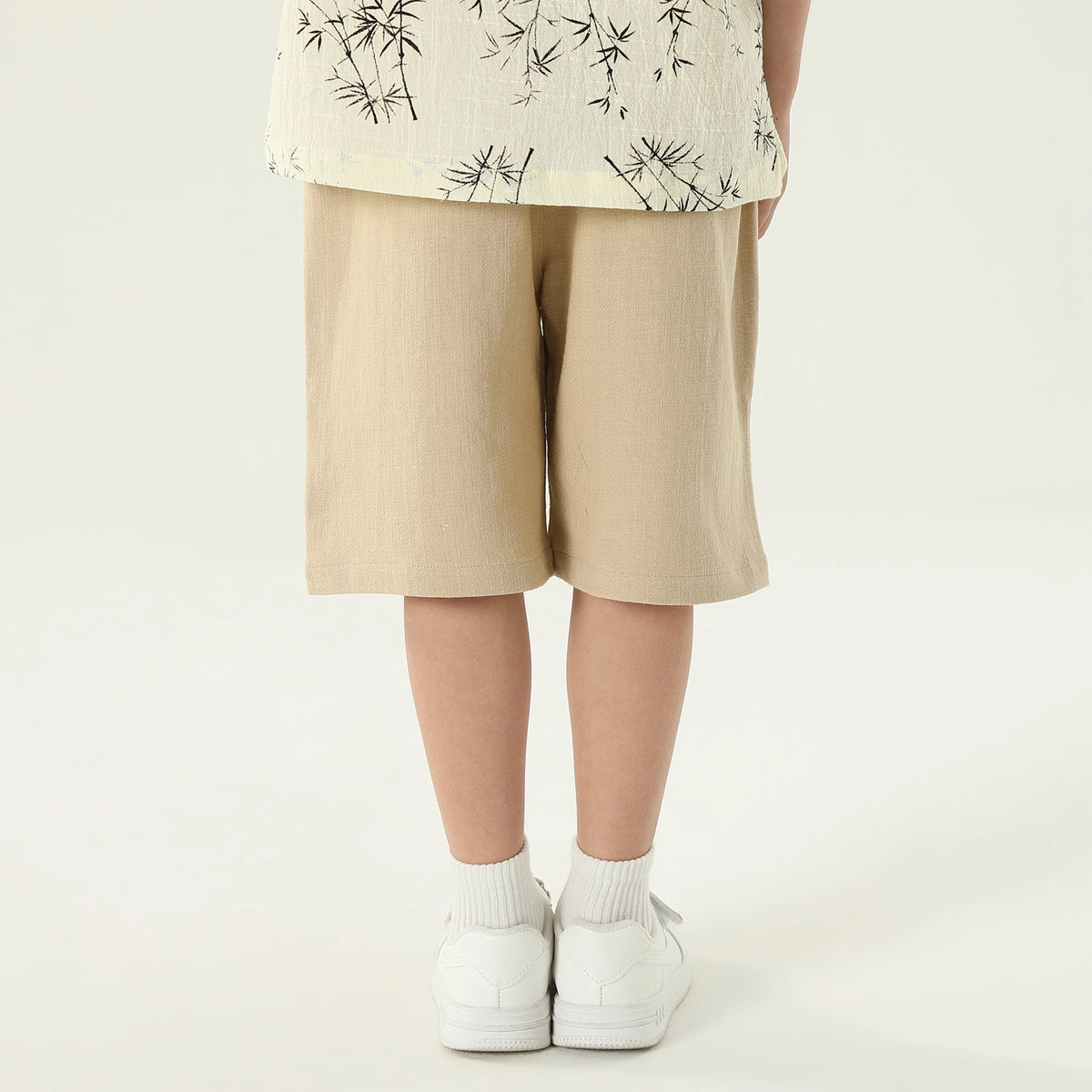 شورت مزين بطباعة للأولاد