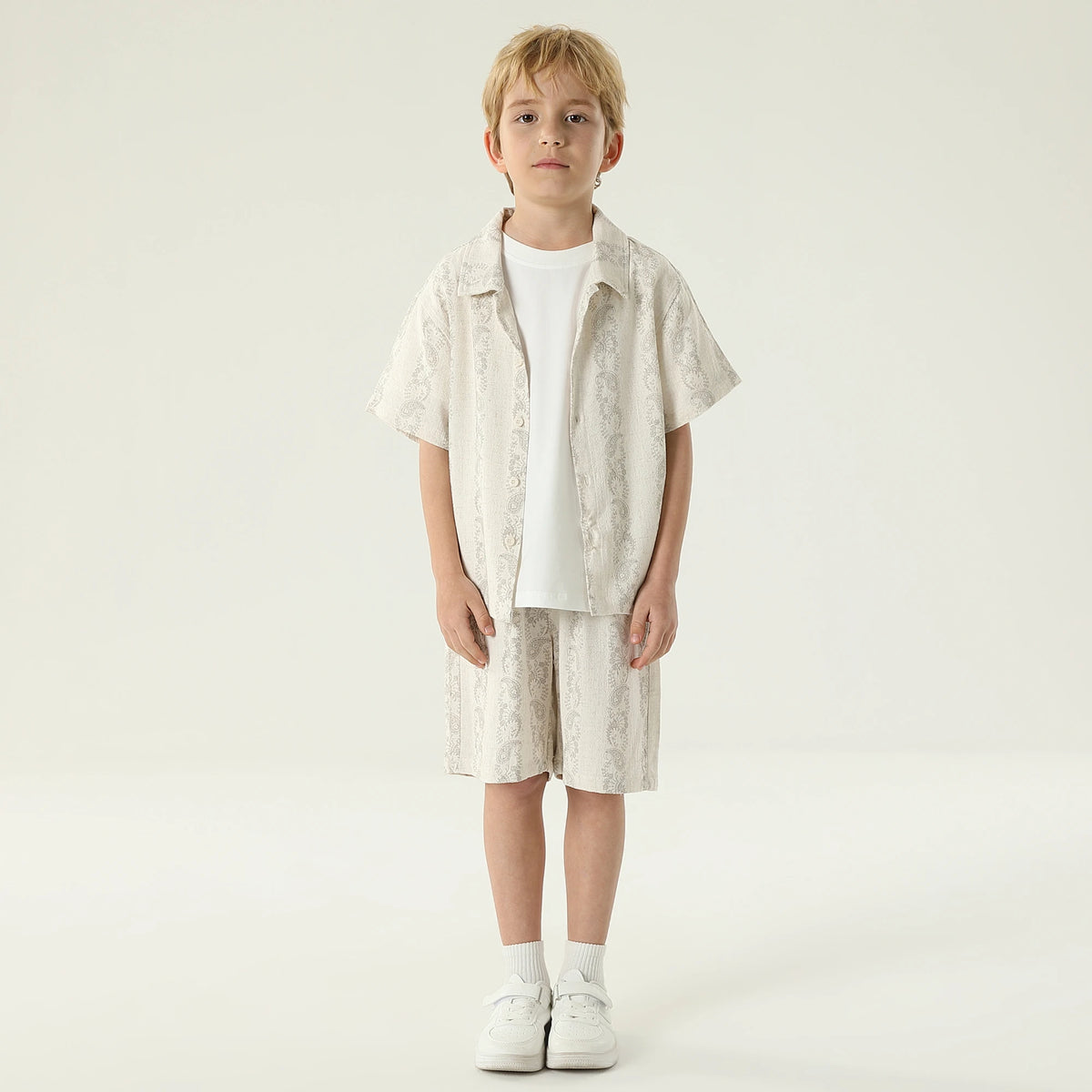 شورت كاجوال مزين بطباعة للأولاد