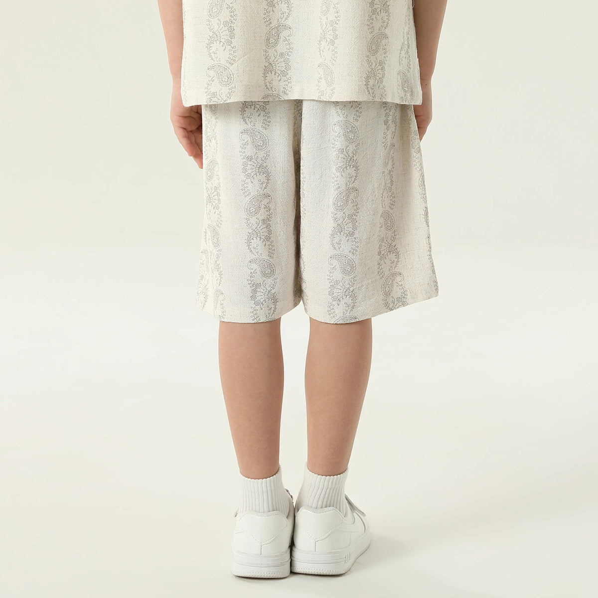 شورت كاجوال مزين بطباعة للأولاد