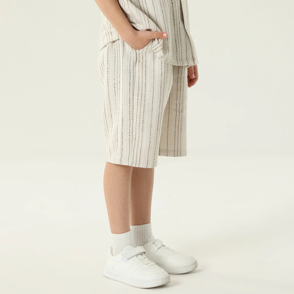 شورت كاجوال مخطط للأولاد