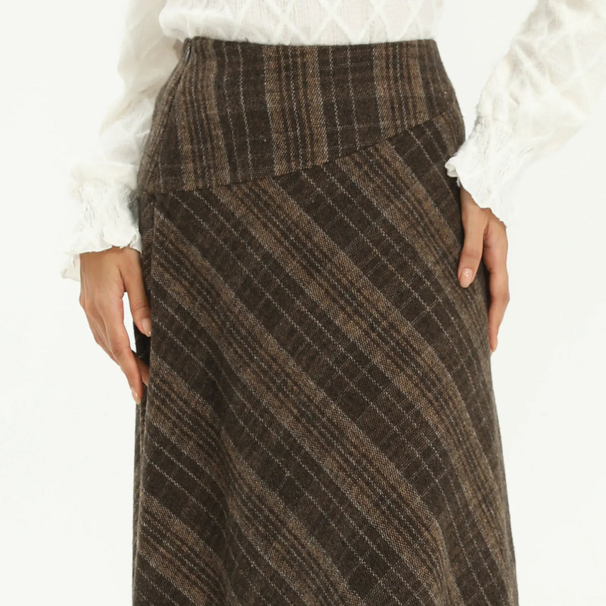Elegant Checked Skirt for Women Image