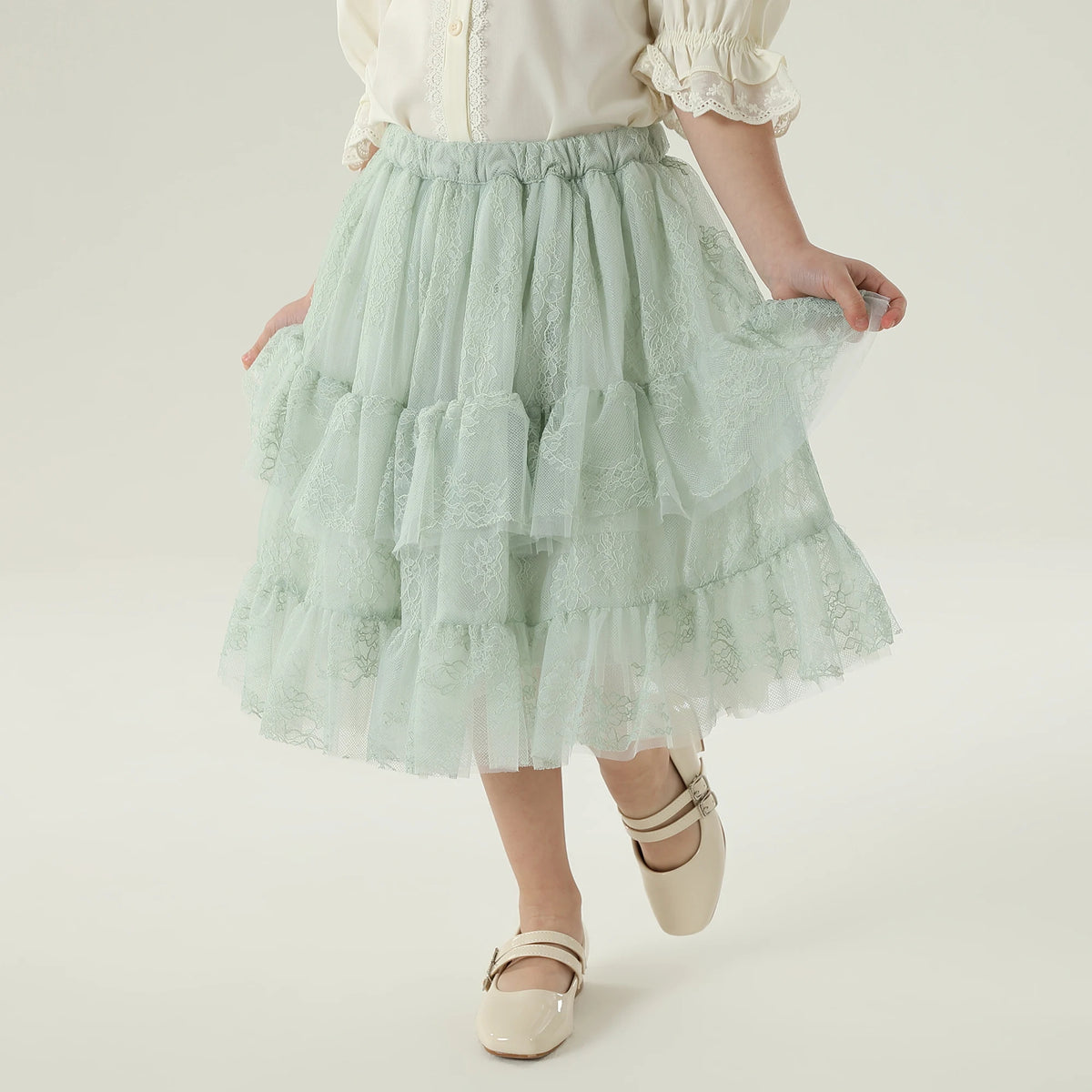 تنورة مزينة بنمط الزهور للبنات