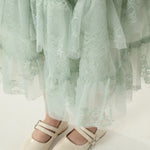 تنورة مزينة بنمط الزهور للبنات