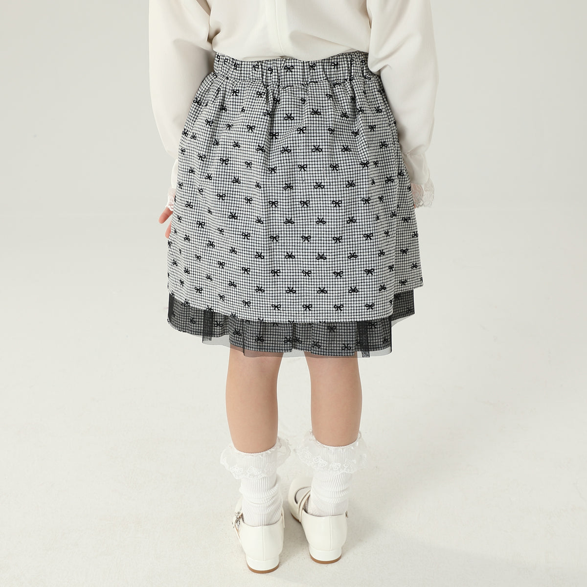 تنورة منقطة للبنات