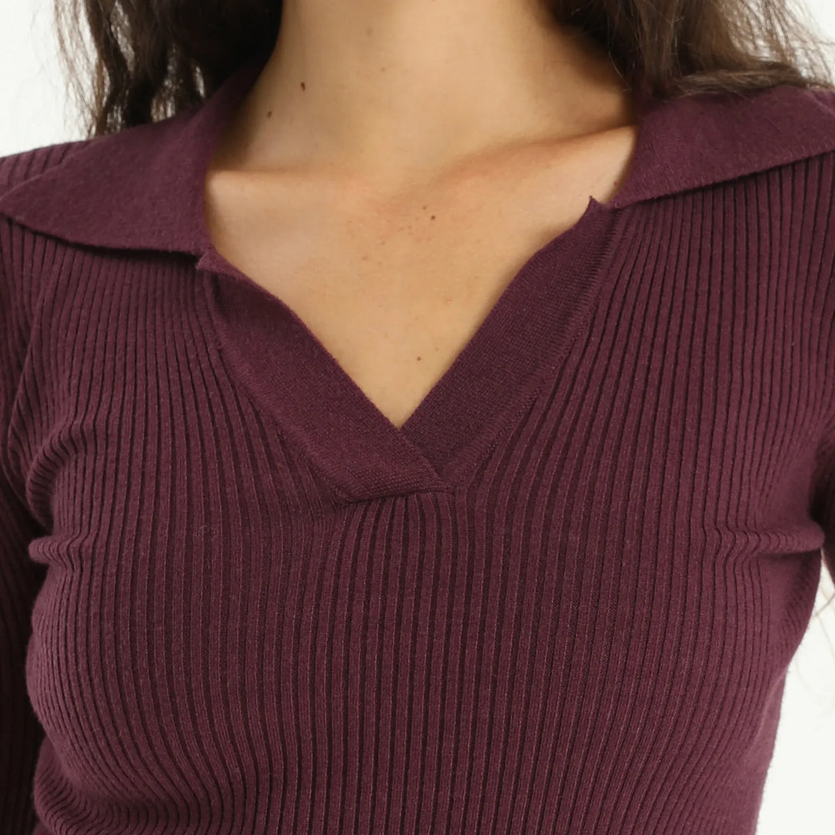 Elegant Plain Sweater for Women Image