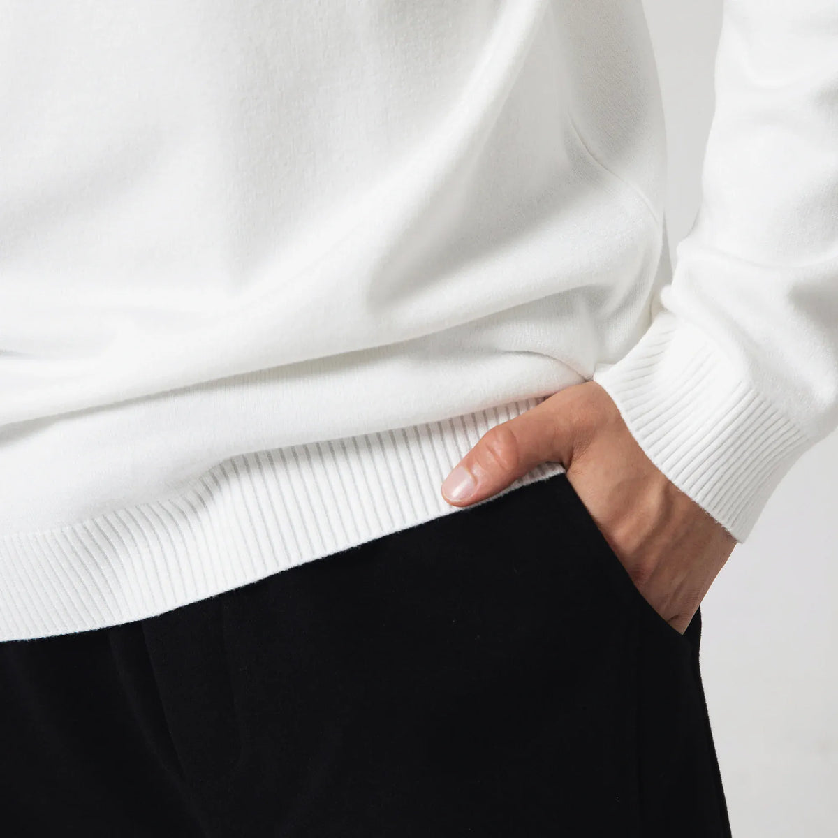 Casual Plain Sweater for Men Image