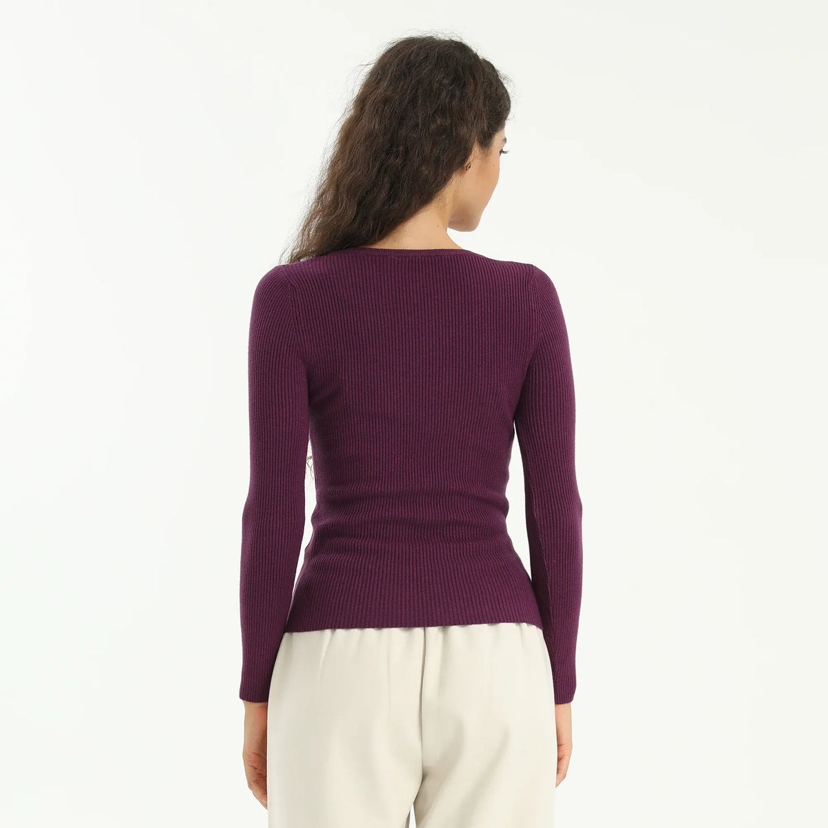 Elegant Solid Sweater for Women Image