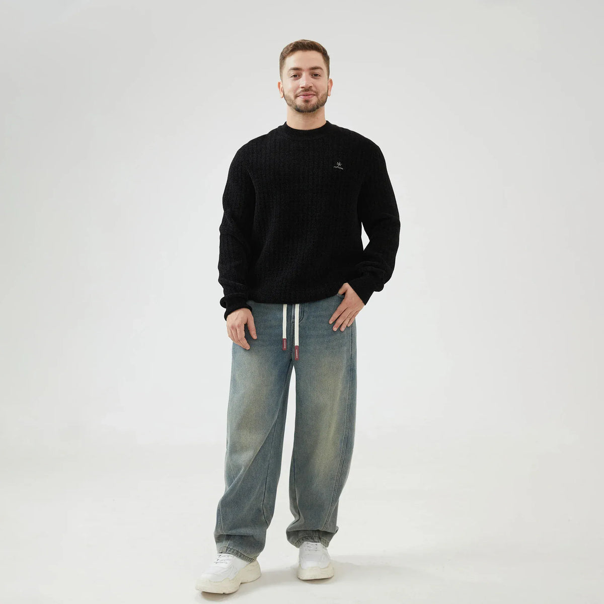 Embroidery Regular Sleeve Sweater with Tight for Men Image