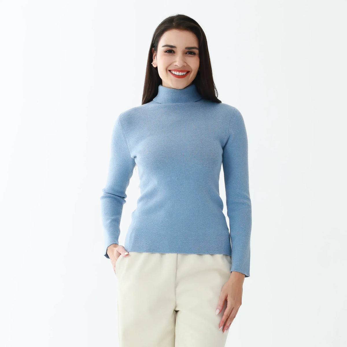Elegant Solid Sweater for Women Image