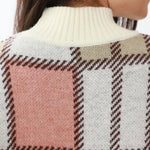 Elegant Checked Sweater for Women Image