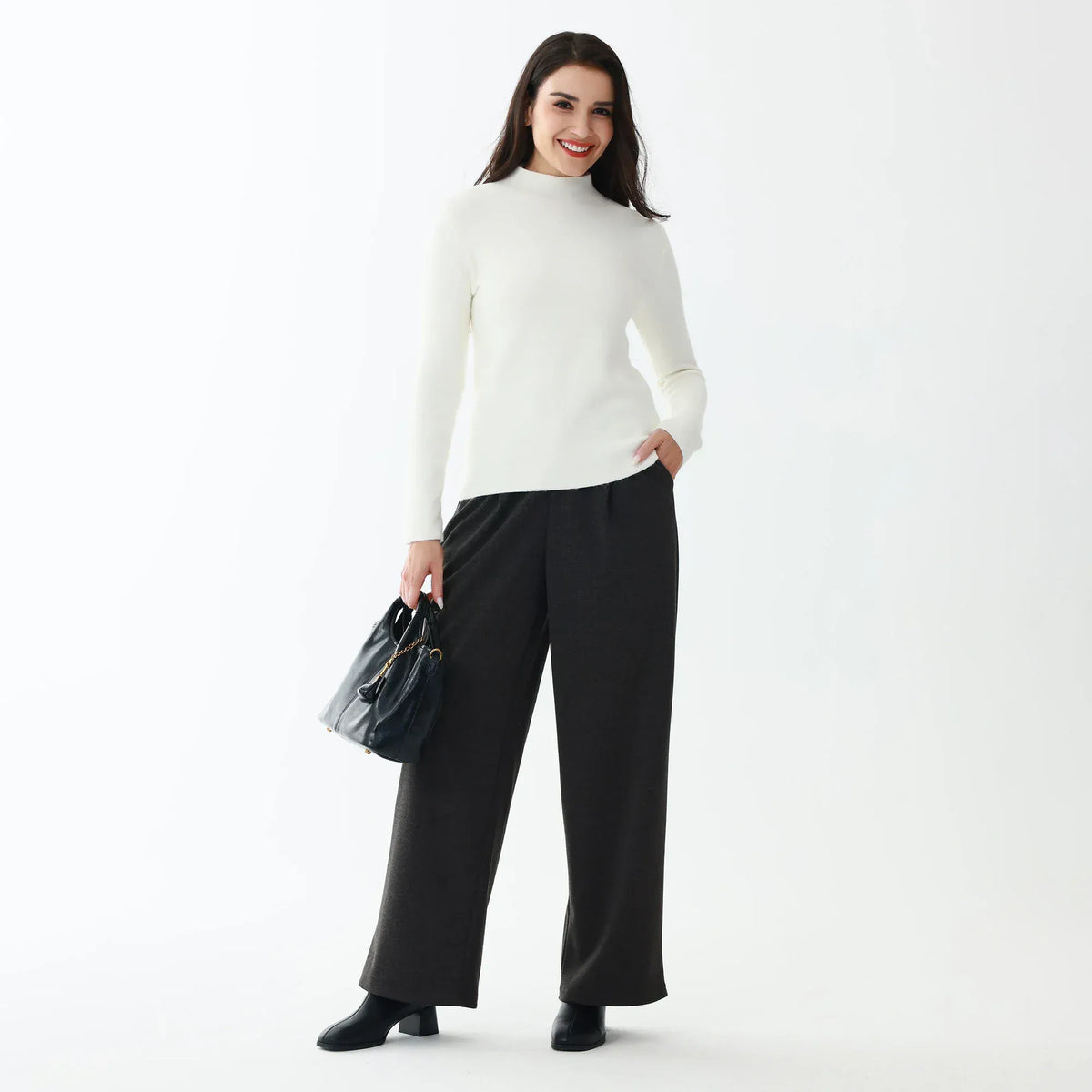 Elegant Plain Sweater for Women Image