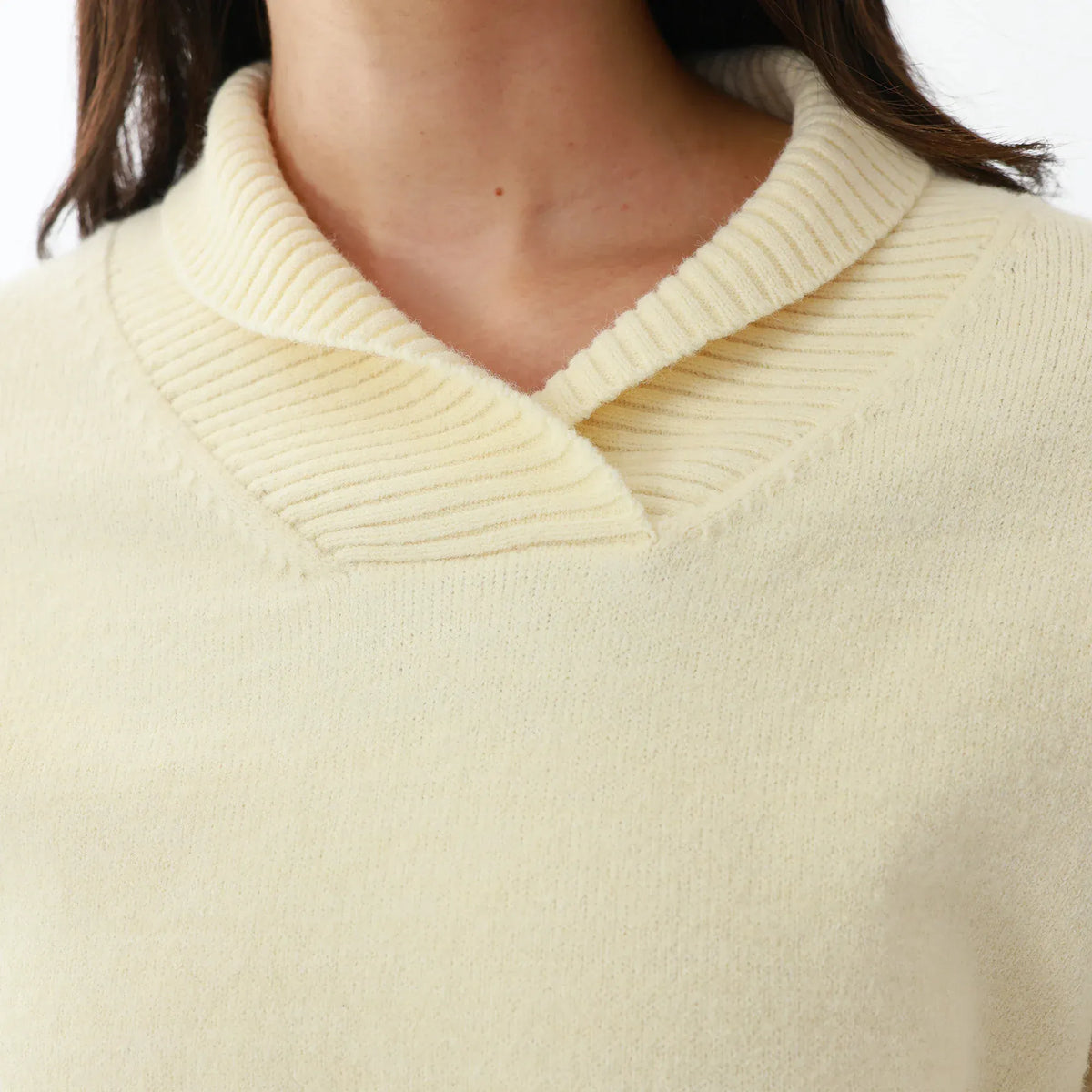 Elegant Plain Sweater for Women Image
