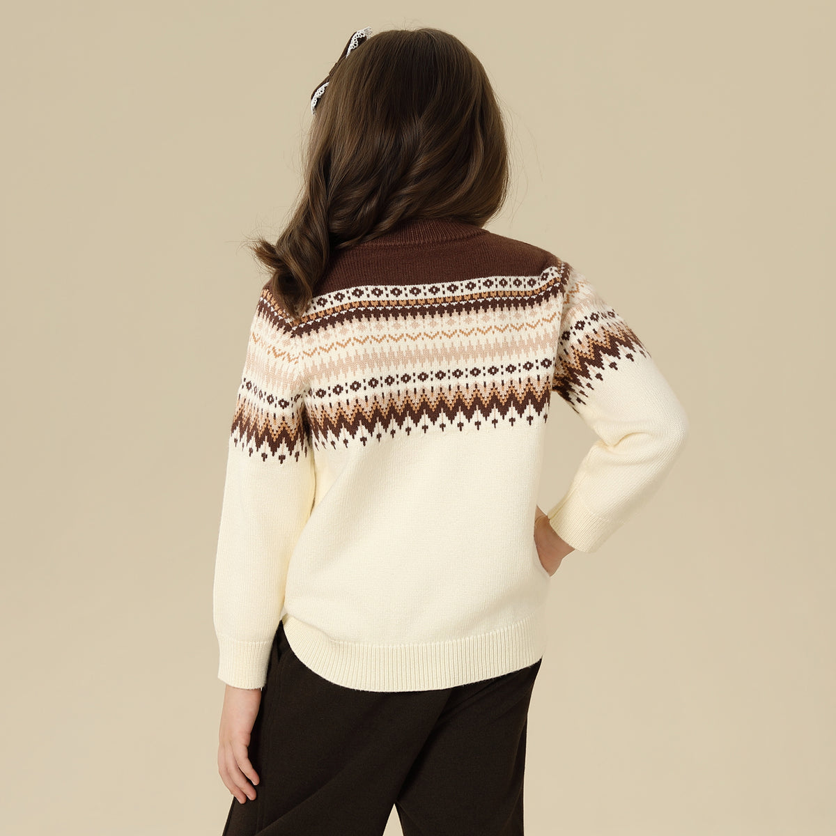 Prominent Print sweater For Girls