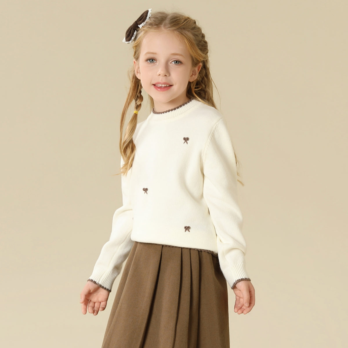 Prominent Print Sweater For Girls