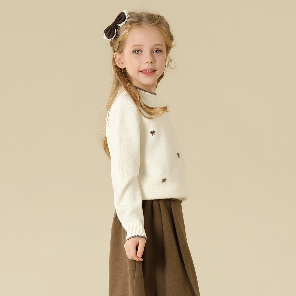 Prominent Print Sweater For Girls