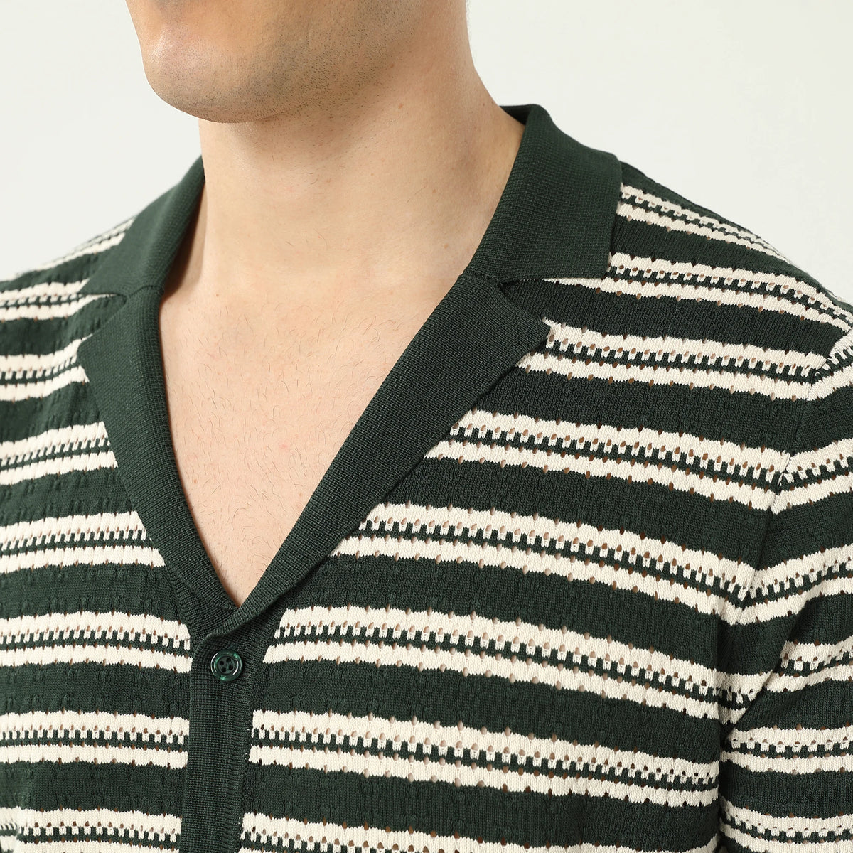 سويتر مخطط للرجال