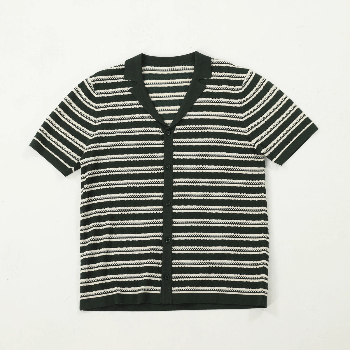 سويتر مخطط للرجال