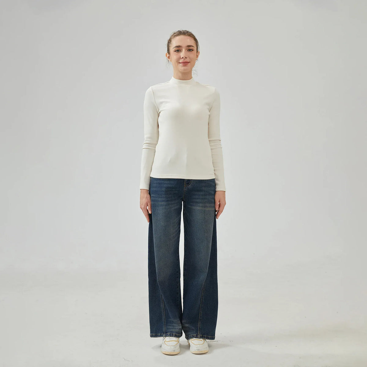 Plain Slim Sleeve T.Shirt with Tight for Women Image