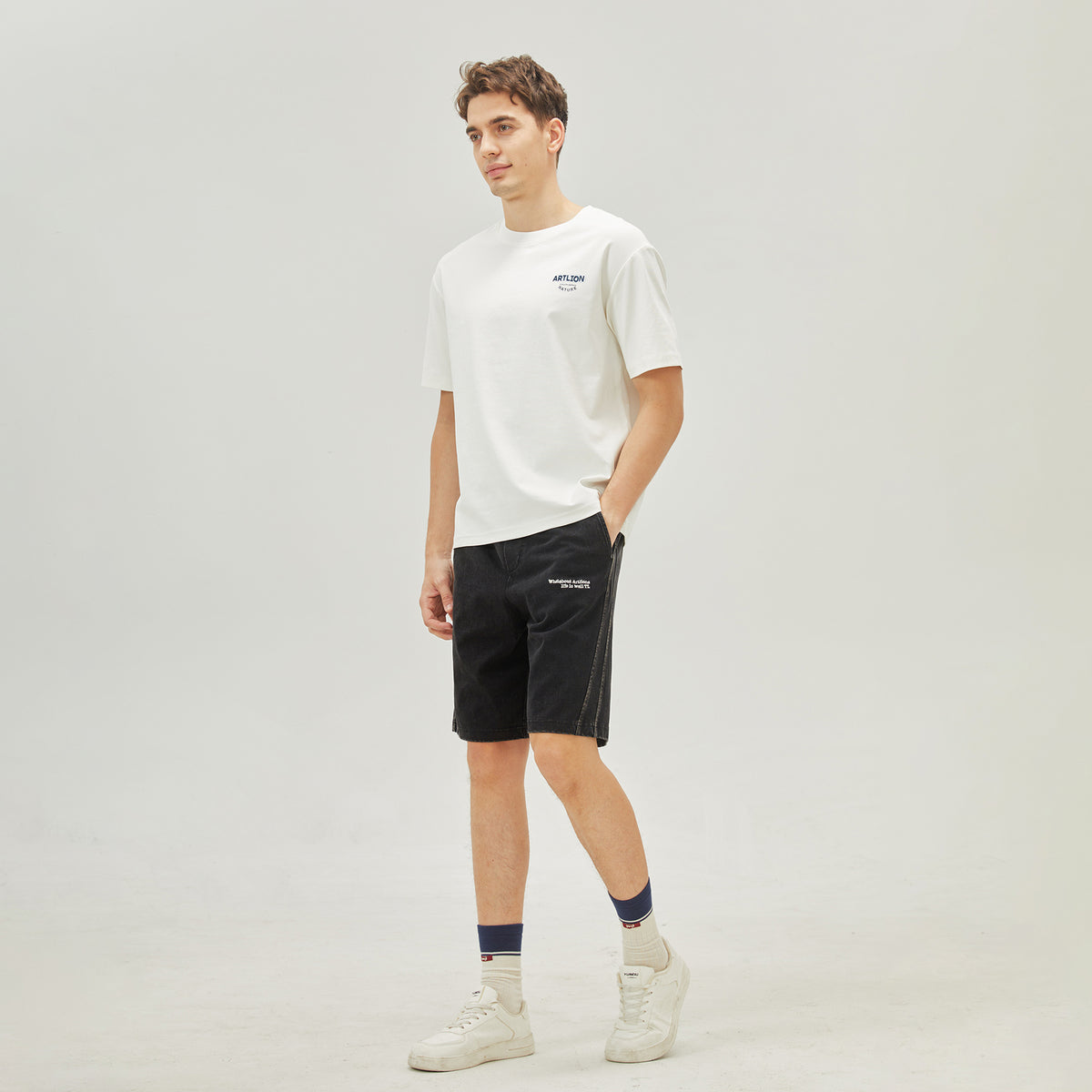Street Look Embroidery T.Shirt For Men