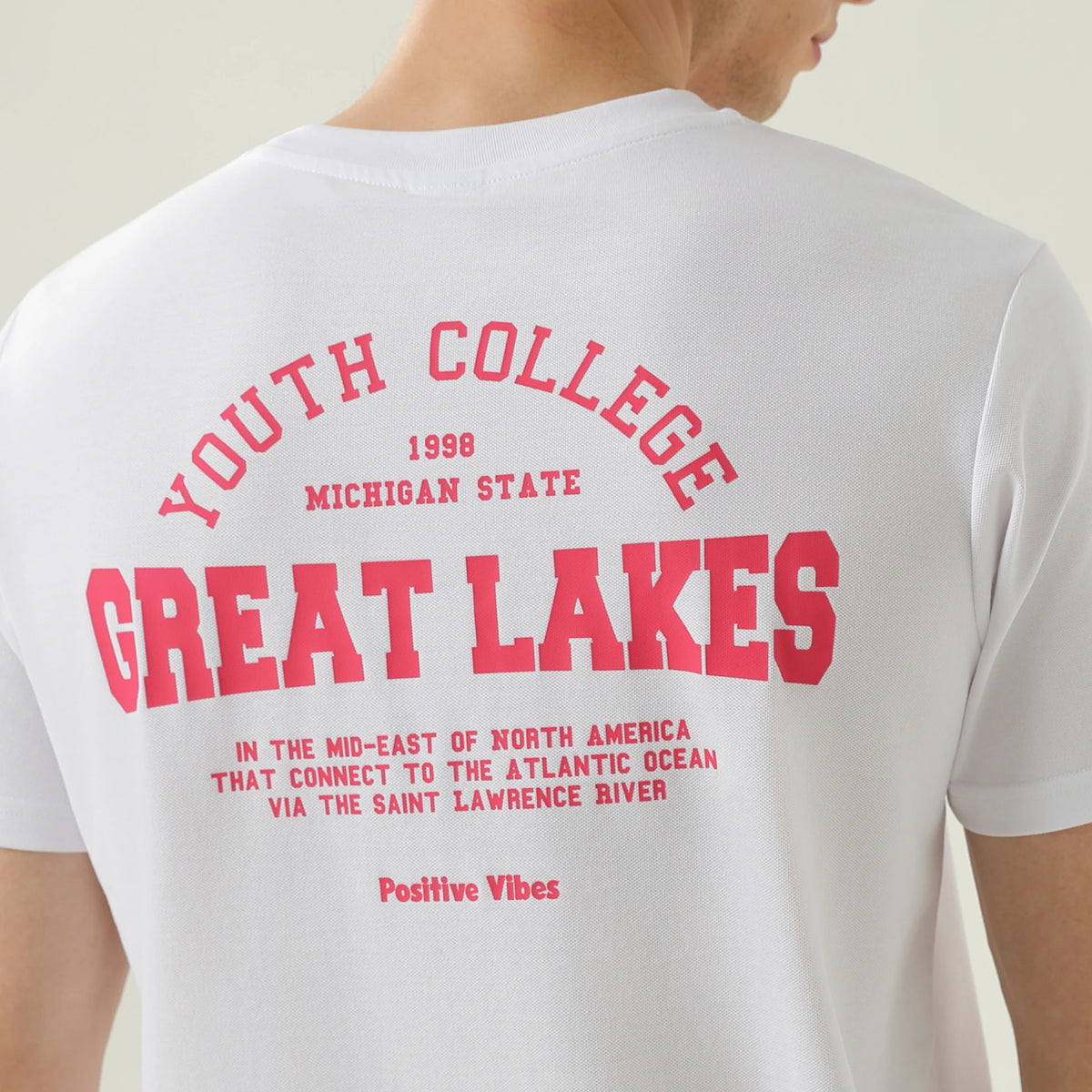 تيشيرت مزين بطباعة للرجال