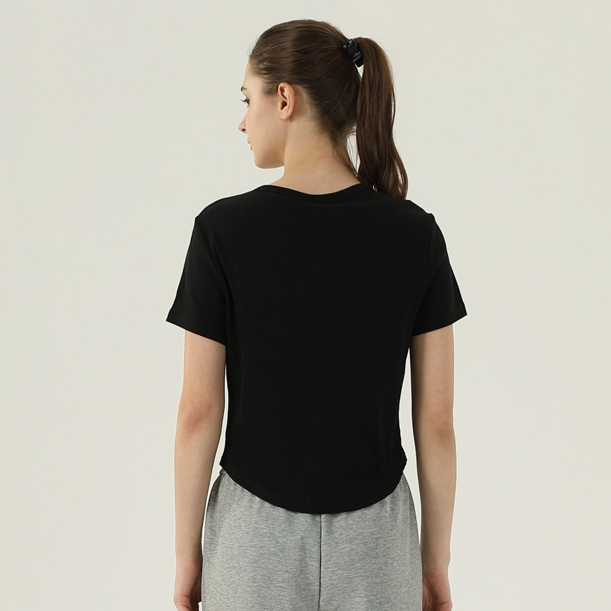 تيشيرت ساده للنساء