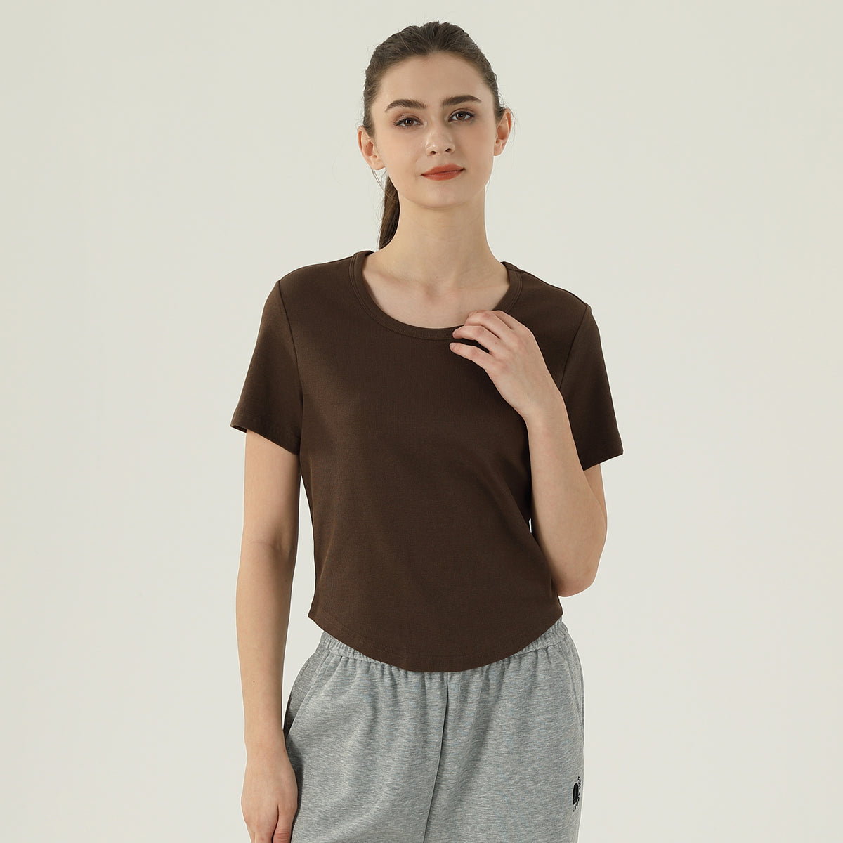 تيشيرت ساده للنساء