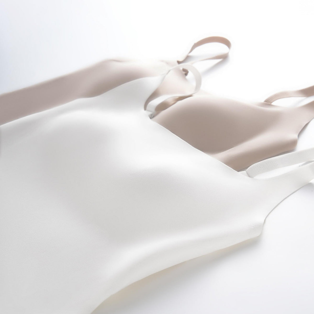 تانك توب للنساء