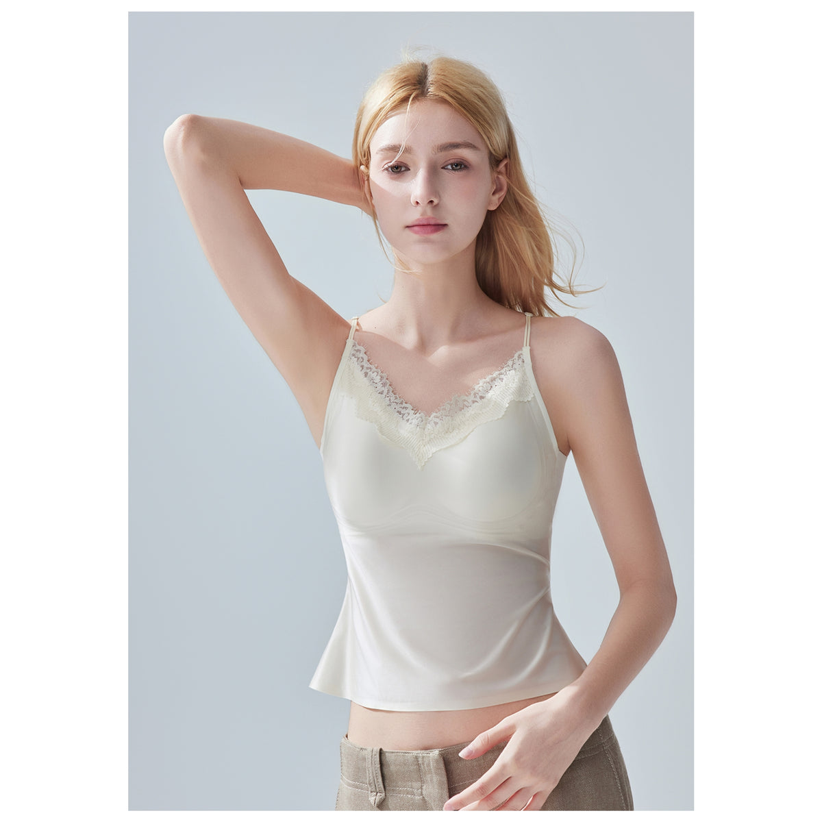 تانك توب للنساء