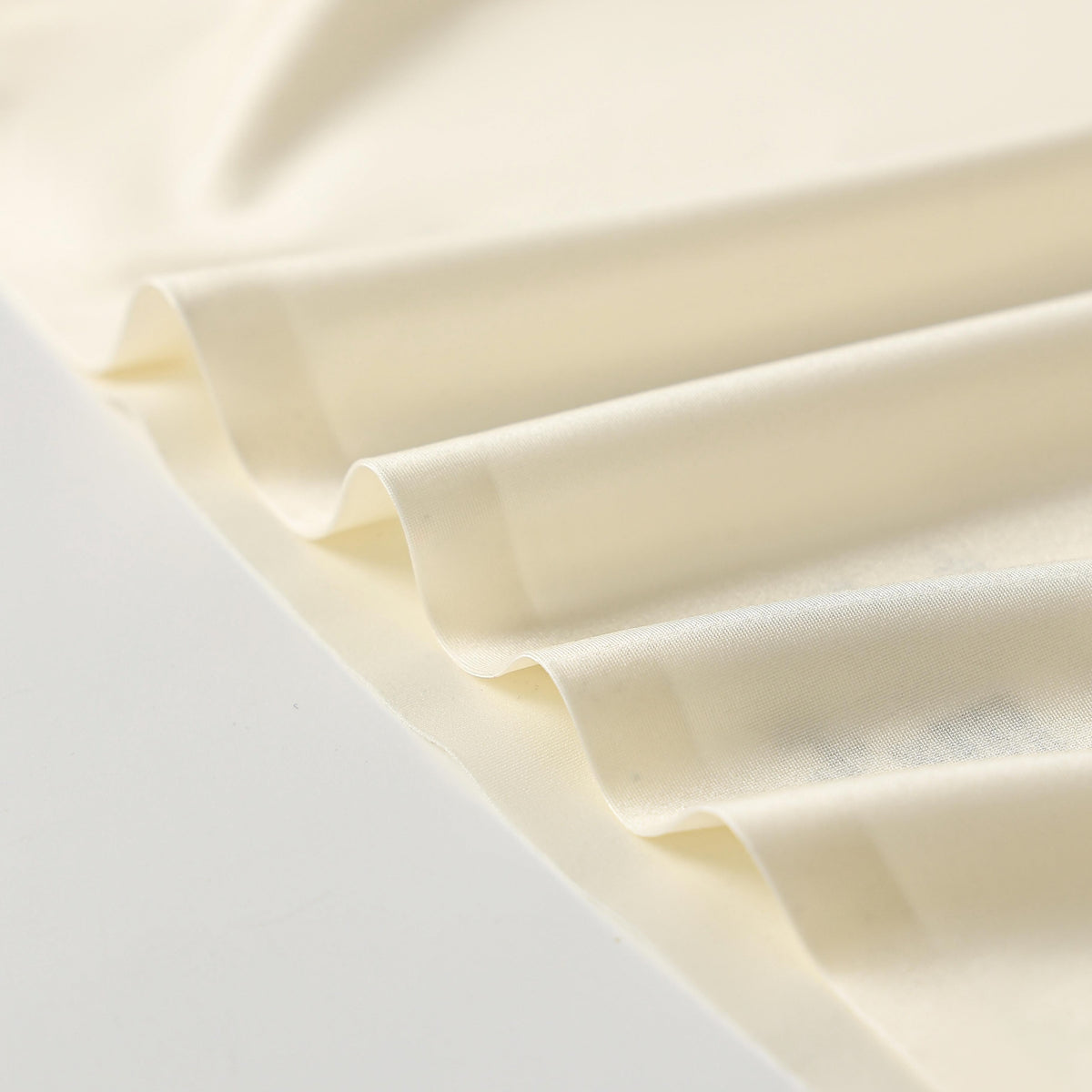 تانك توب للنساء