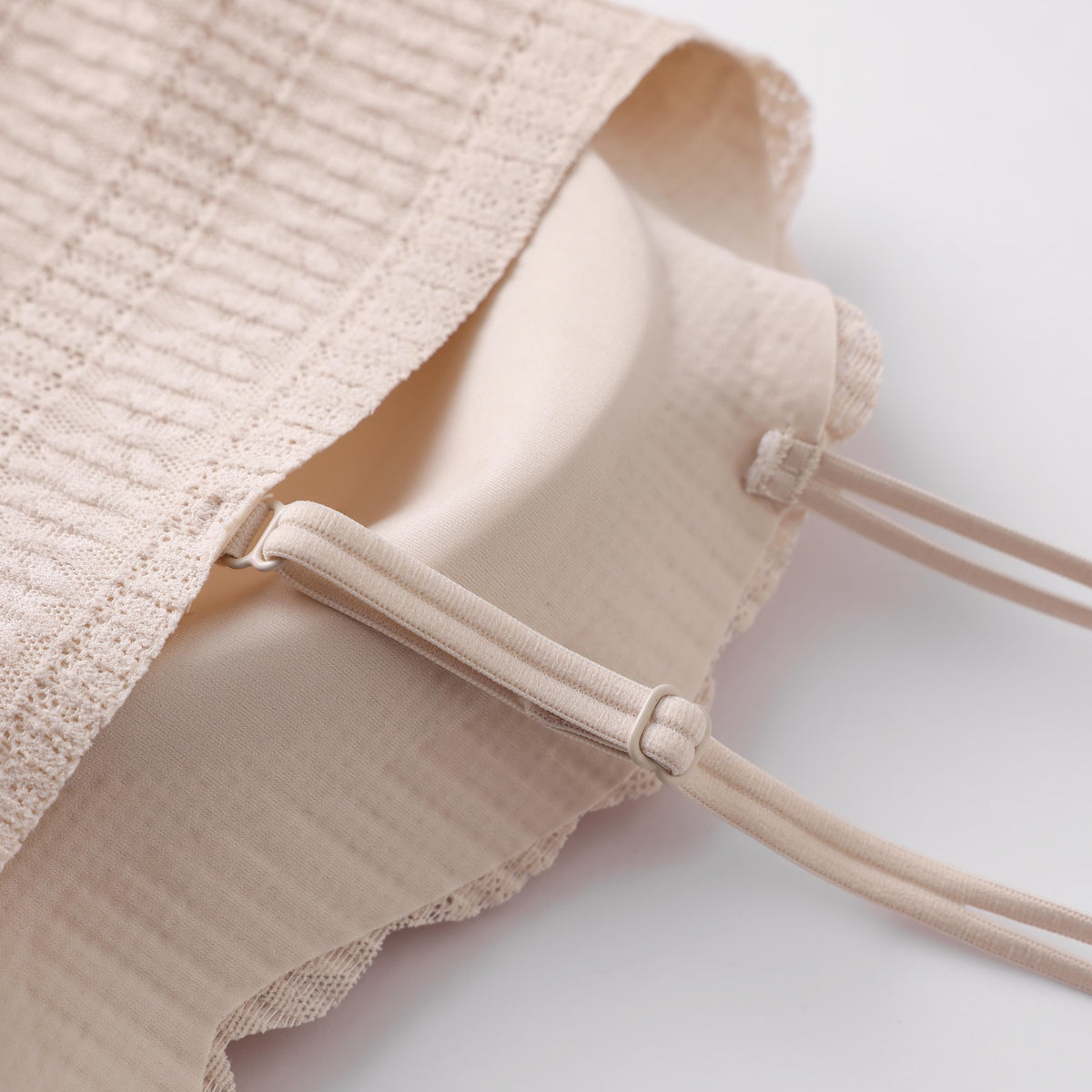 تانك توب للنساء