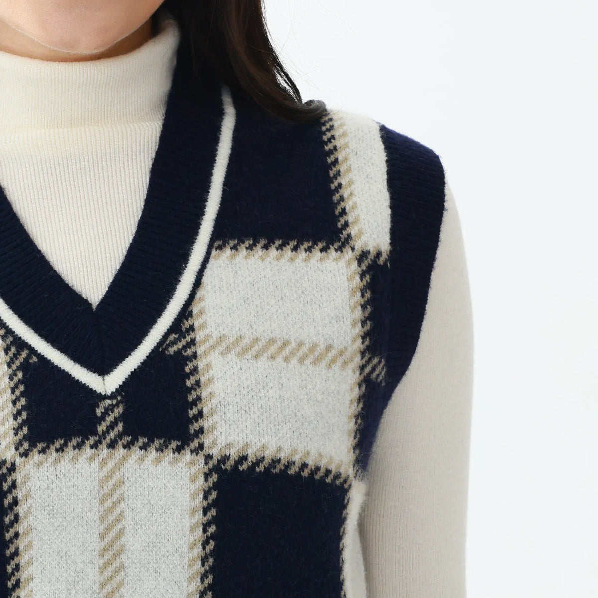 Elegant Checked Waistcoat for Women Image