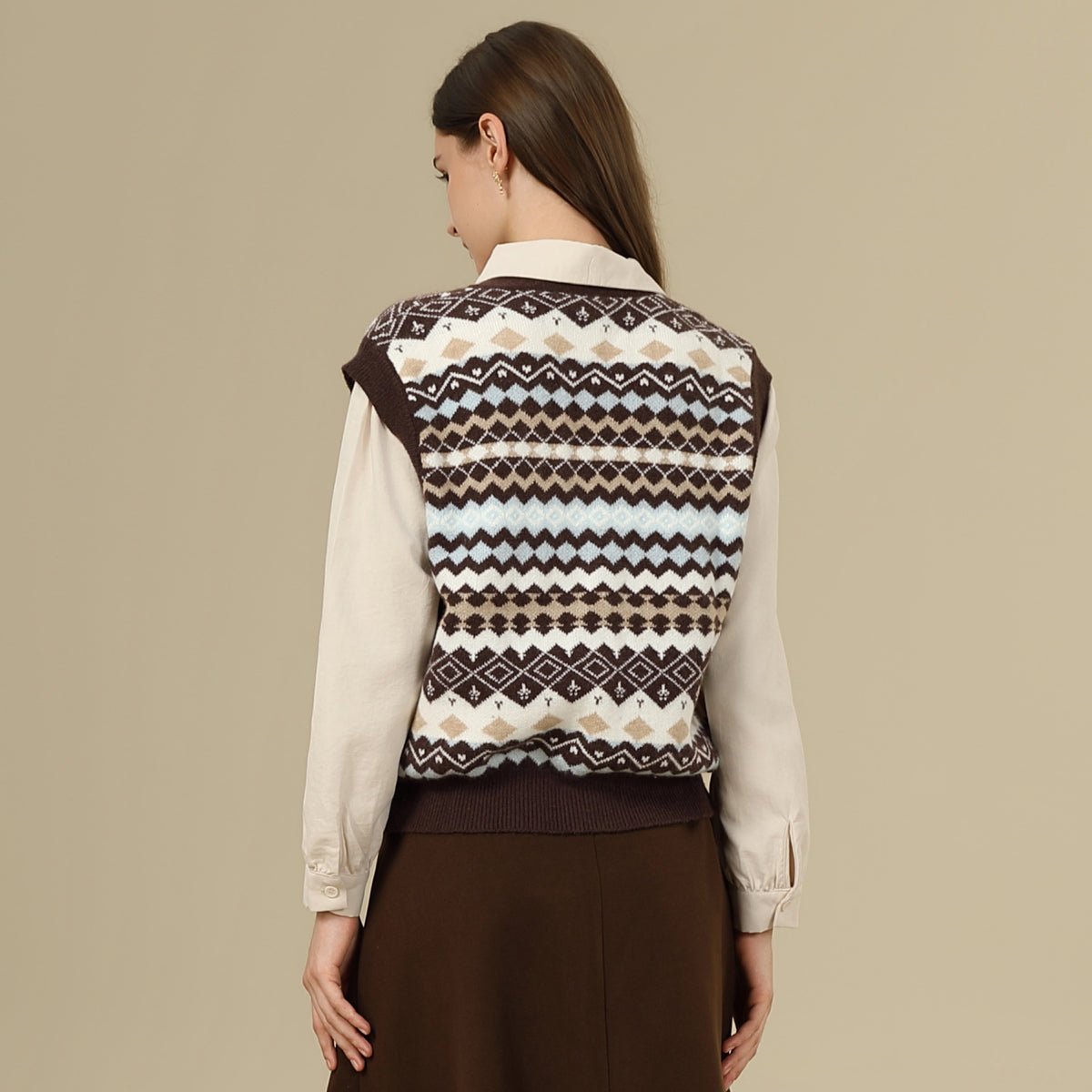 جاليه بنقشة بارزة للنساء
