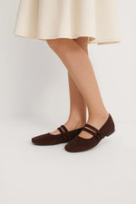 Daily Use Comfortable Flat Shoes for Women Image