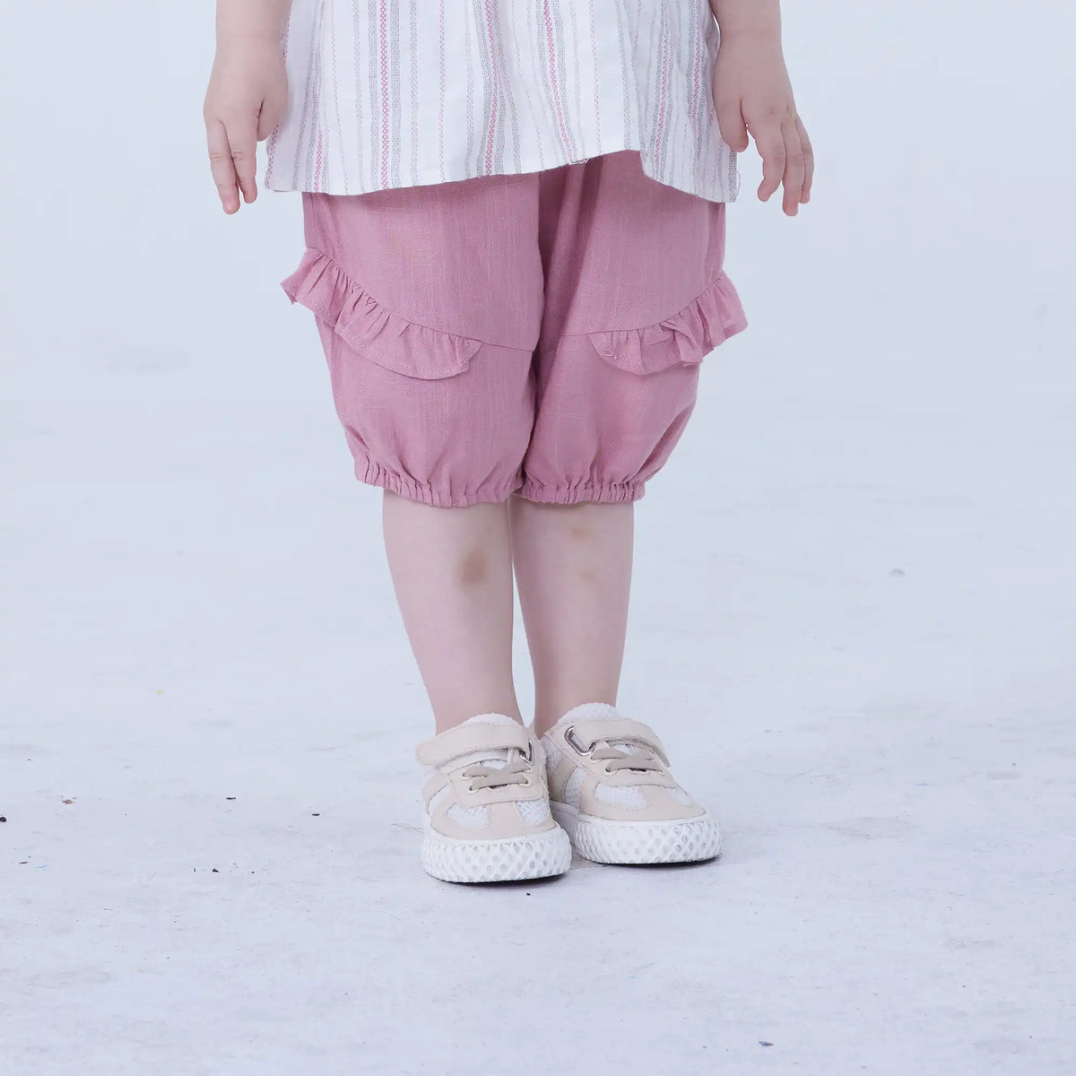 Ankle-Tied Linen Shorts For Baby Girl Image