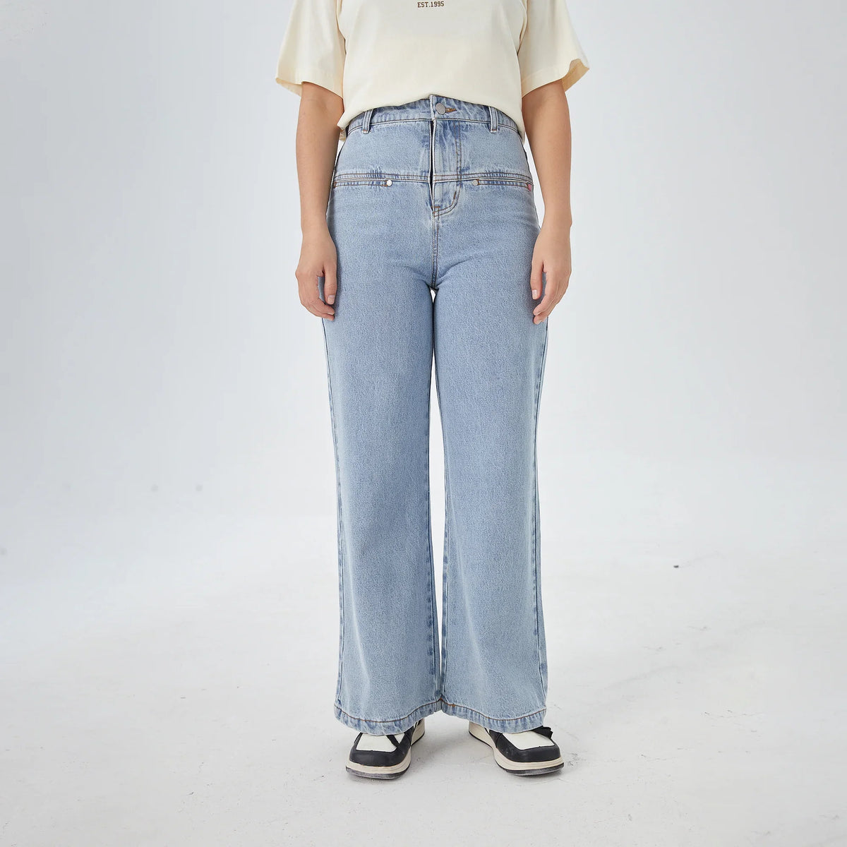 Light Jeans Blue Wide-Leg Street Look Pants For Women Image