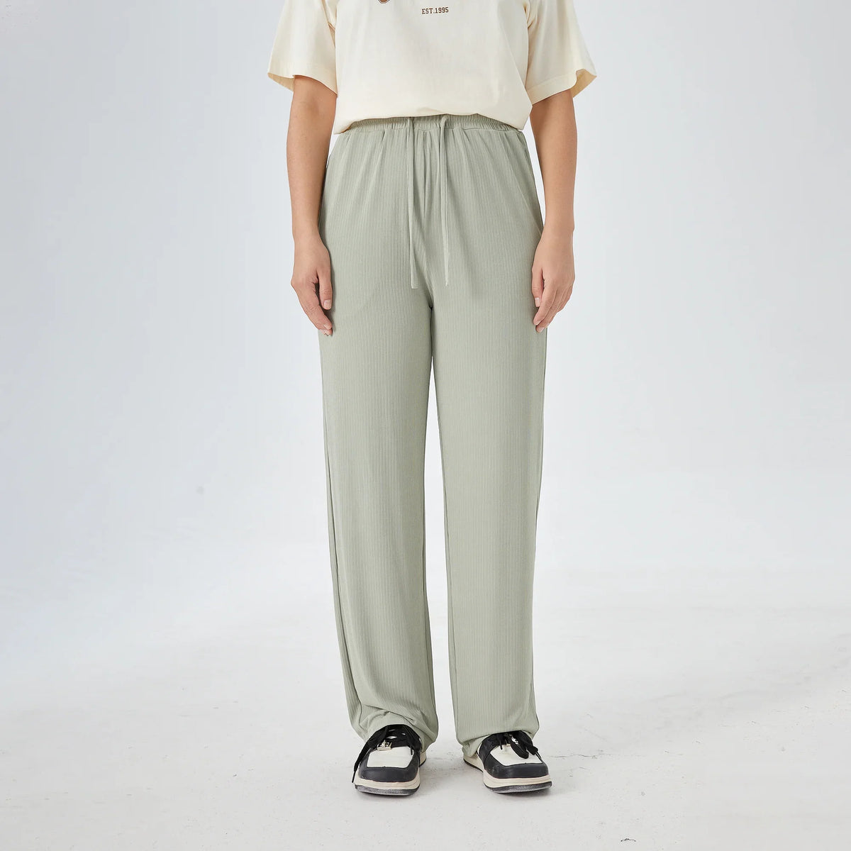 Bean Green Wide-Leg Street Look Pants For Women Image